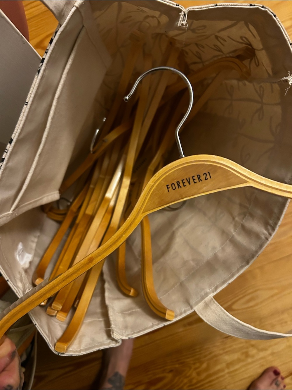 Forever 21 wooden hangers y2k box of 15